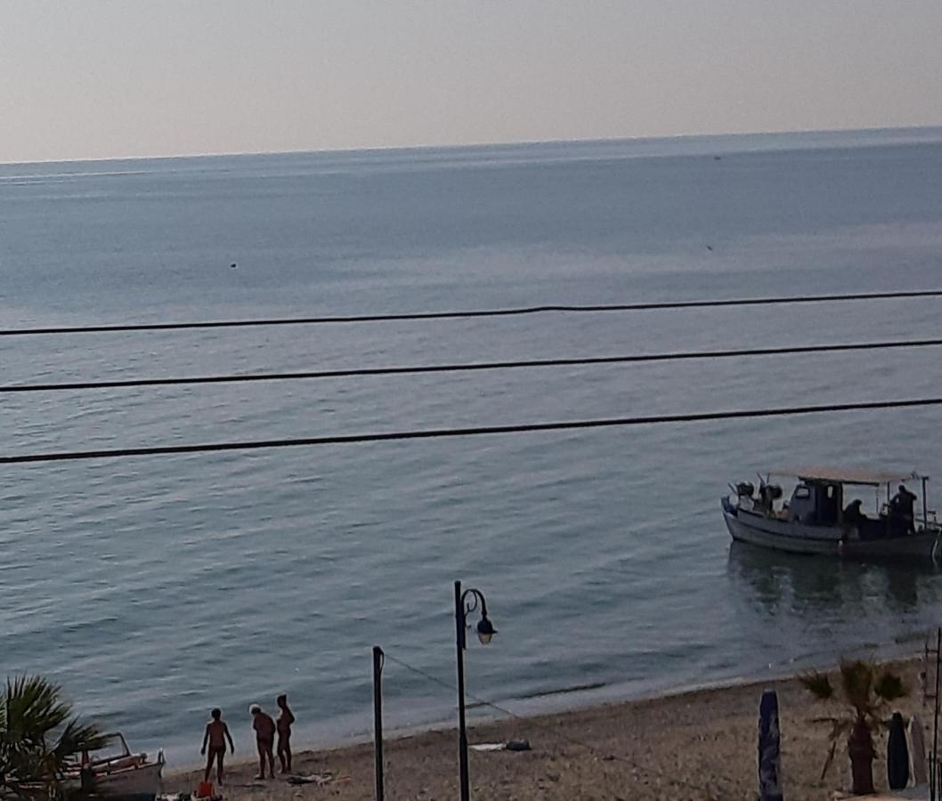 Sea View Apartments Artemis Leptokaryá Extérieur photo